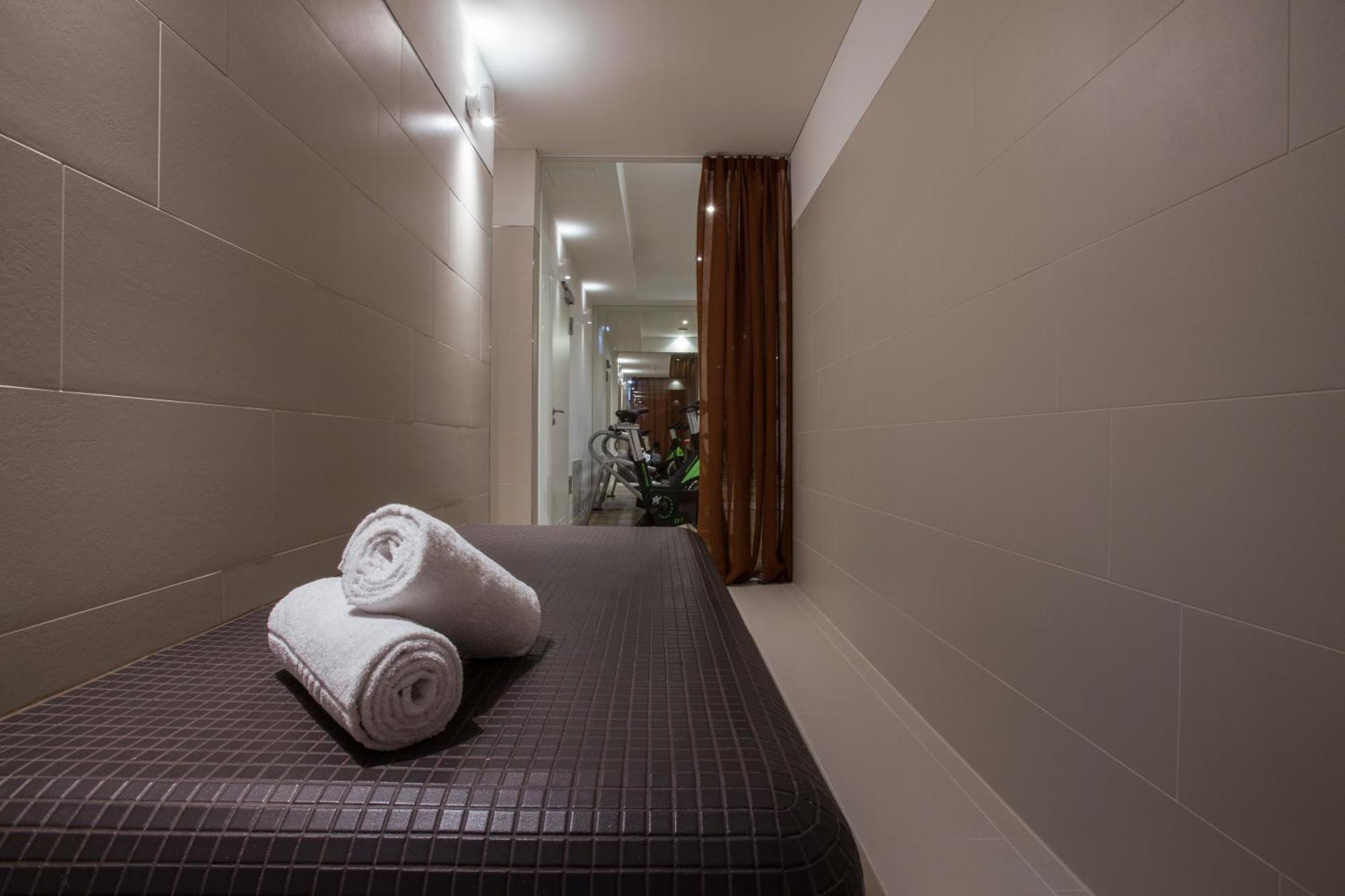 Homaris West Side (Adults Only) Hotell Berlin Exteriör bild